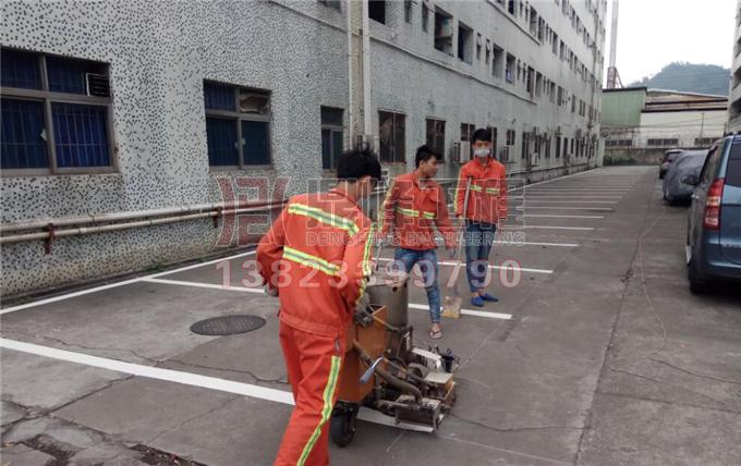 公明玉律第二工业区道路标线工程