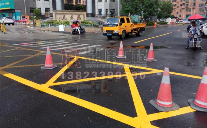 沙井环镇路雅景宛划线工程