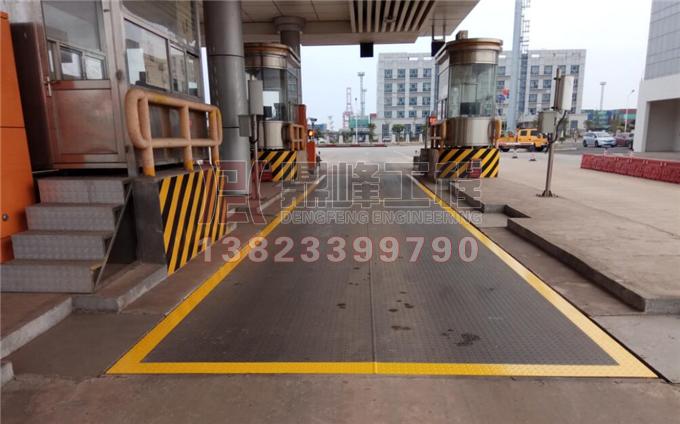 湛江保税物流中心道路标线工程