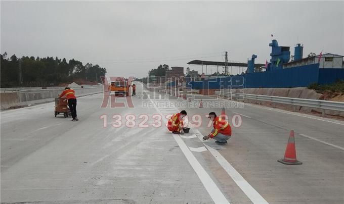化州G207国道宣桥段标线划线工程