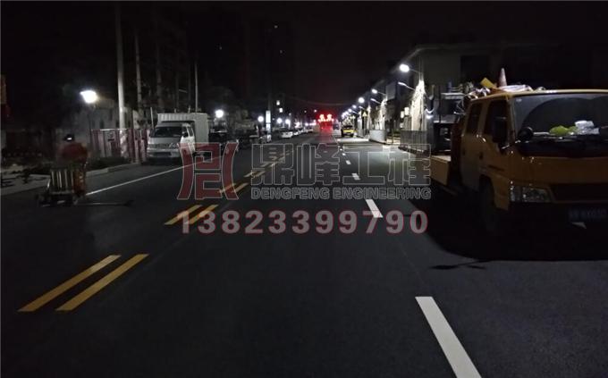 罗群围大道划线施工|道路划线|停车场设计划线|车位划线|热熔标线|划线施工队|划线价格方案|深圳鼎峰交通工程有限公司