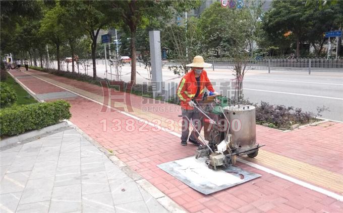宝安上川路绿道划线