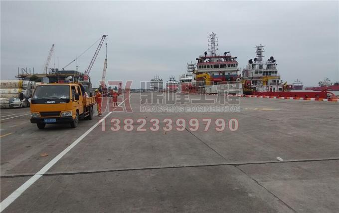 湛江中海油码头划线施工