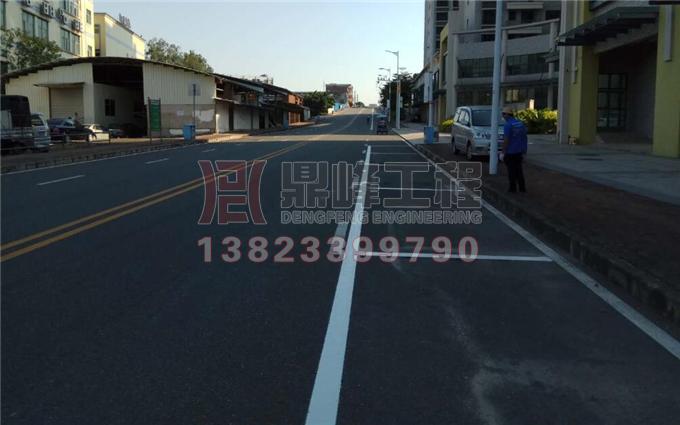 东莞硖口社区道路停车位划线