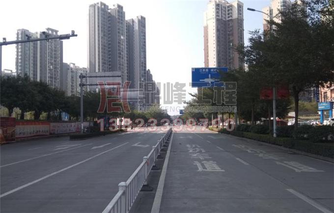 新民路道路划线施工|道路划线|停车场设计划线|车位划线|热熔标线|划线施工队|划线价格方案|深圳鼎峰交通工程有限公司