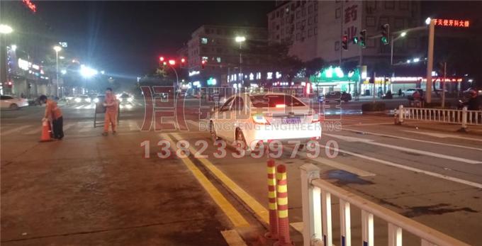 新民路道路划线施工