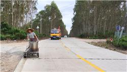 廉江营仔县道热熔划线施工|道路划线|停车场设计划线|车位划线|热熔标线|划线施工队|划线价格方案|深圳鼎峰交通工程有限公司