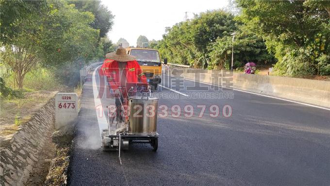湛江官渡国道热熔标线划线|道路划线|停车场设计划线|车位划线|热熔标线|划线施工队|划线价格方案|深圳鼎峰交通工程有限公司