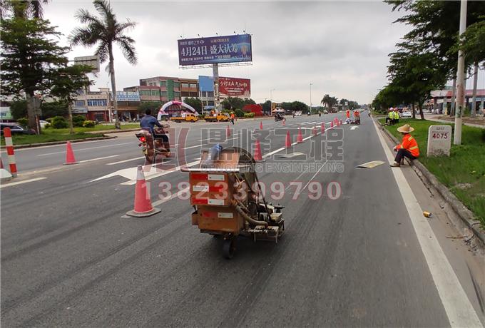 遂溪县G207国道城月镇路口标线改造工程