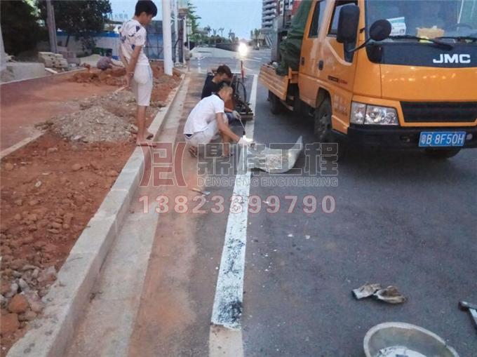 道路标线除线清除效果对比