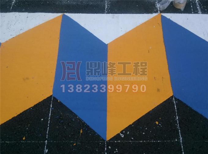 立体减速线 具有立体感的提示标线
